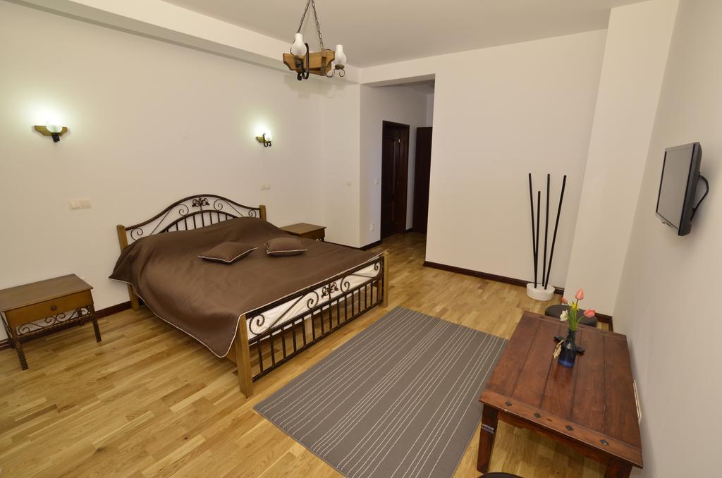 Pensiunea Agroturistica Eden Piatra Fântânele Exterior foto